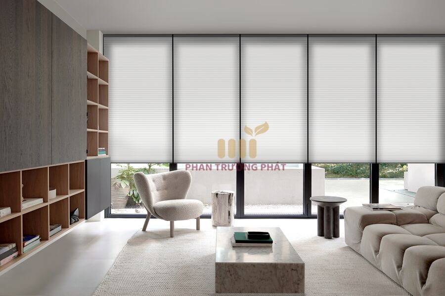 Kiểm Soát Ánh Sáng Và Bảo Vệ Nội Thất
