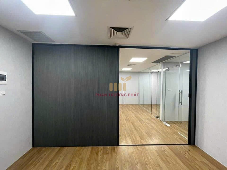Ứng Dụng Thực Tế Và Vai Trò Của Phan Trường Phát Trong Thi Công Rèm Tổ Ong Hệ 32