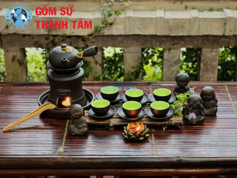Gia thanh am tra gom tu sa men co quai tru hoat tiet hoa sen doc dao va dep mat