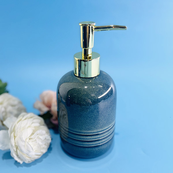 Bình xịt phòng tắm dáng boom xanh Cách sử dụng và bảo quản bình xịt phòng tắm dáng boom xanh