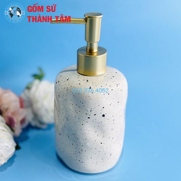 Bình xịt phòng tắm dáng ovan Ưu điểm của bình xịt phòng tắm dáng ovan