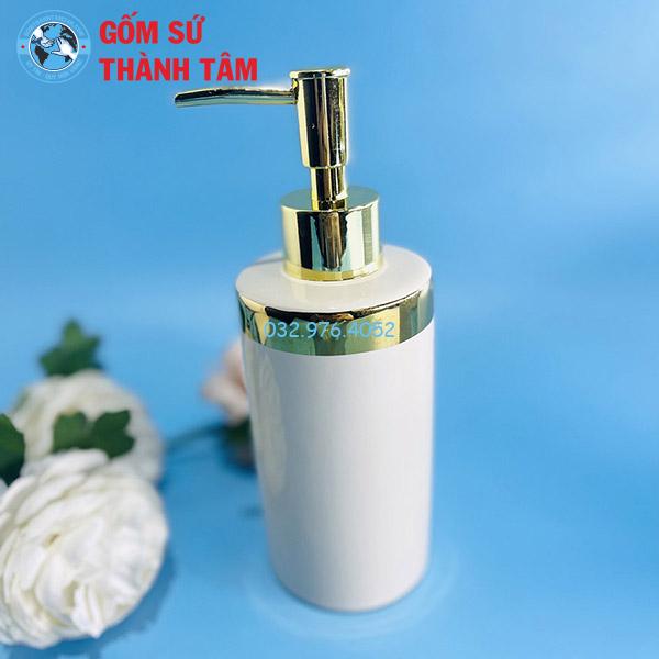 Bình xịt phòng tắm men dáng trụ Đặc điểm của bình xịt phòng tắm dạng trụ