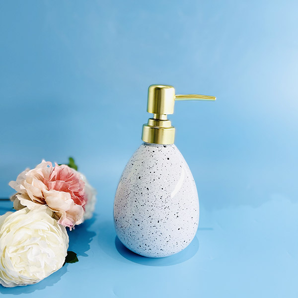 Bình xịt phòng tắm dáng boom Ưu điểm nổi bật của bình xịt phòng tắm dáng boom