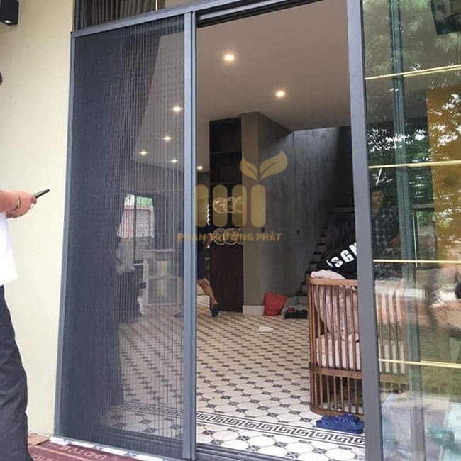 Cửa sổ/đi có ray hệ cửa lưới xếp