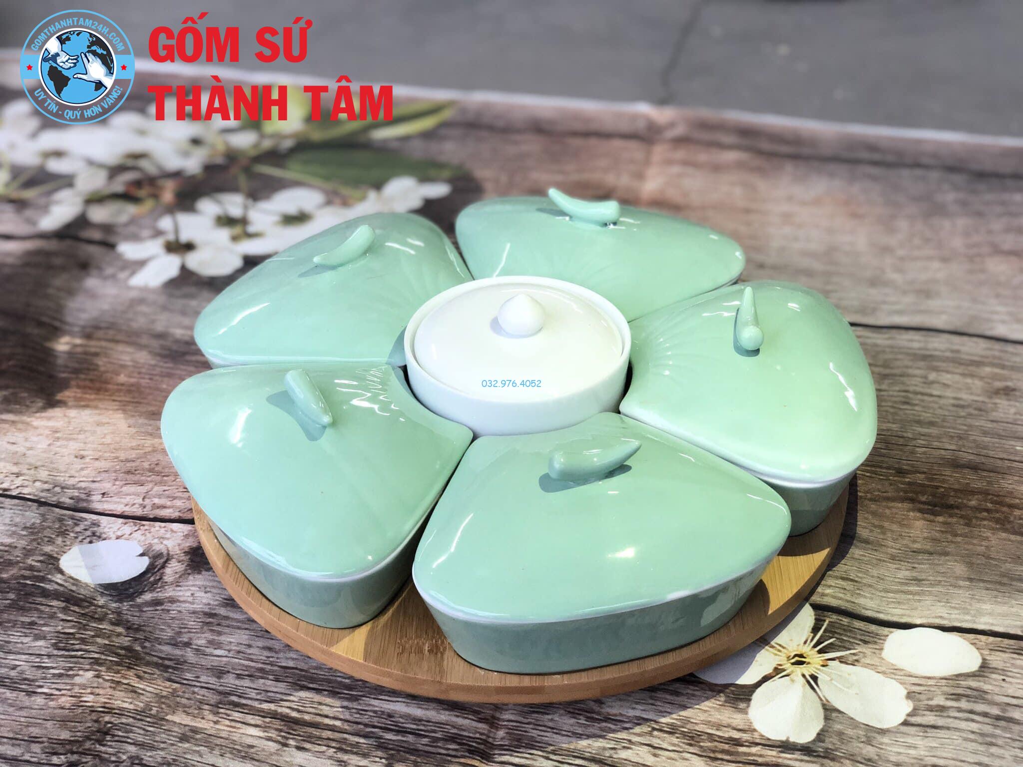 Khay đựng mứt kẹo khay đào 5 cánh gỗ