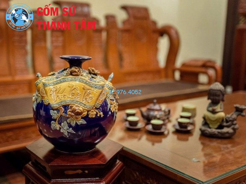 Cách bày bình hút tài lộc trong phòng khách