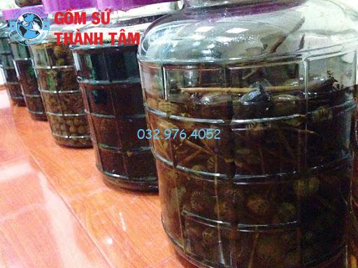Bình rượu hoa anh túc có tác dụng giác thư giãn, hưng phấn và giảm lo âu