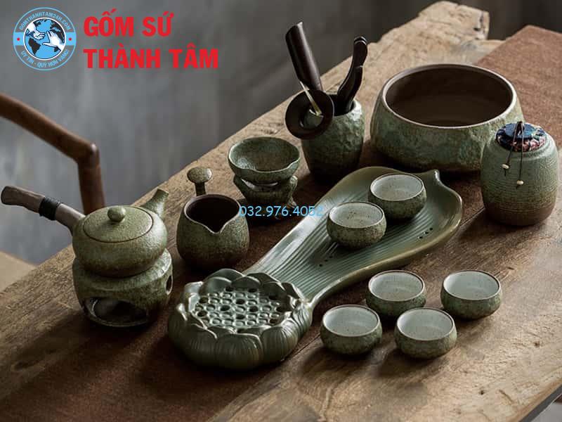 Bộ trà đạo gồm những gì? Hướng dẫn cách sử dụng và bảo quản Tách trà thường có kích thước nhỏ, là sản phẩm quan trọng trong bộ trà đạo