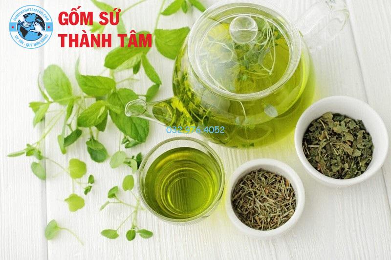 Hướng dẫn cách hãm trà thơm ngon đúng chuẩn ngay tại nhà Ấm thủy tinh dễ quan sát quá trình hãm trà