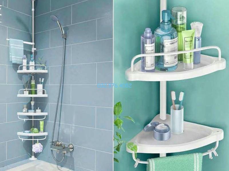 Sắp xếp kệ đựng đồ hợp lý giúp phòng tắm gọn gàng